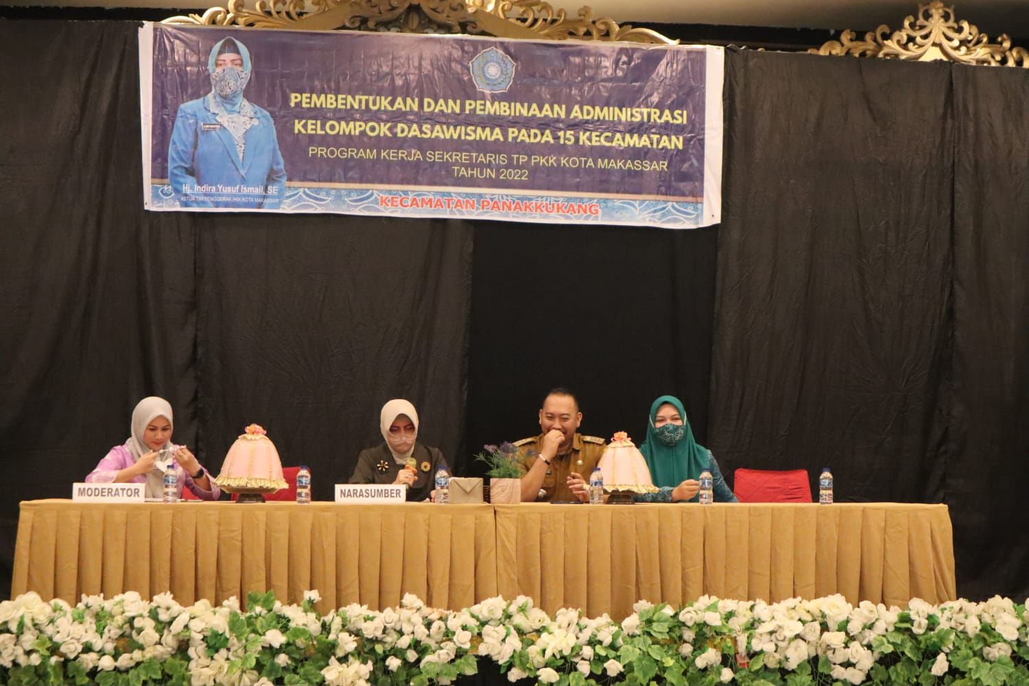 Gambar Ketua TP PKK Makassar Indira, Buka Pembentukan Dan Pembinaan Administrasi Kelompok Dasawisma Kecamatan Panakkukang